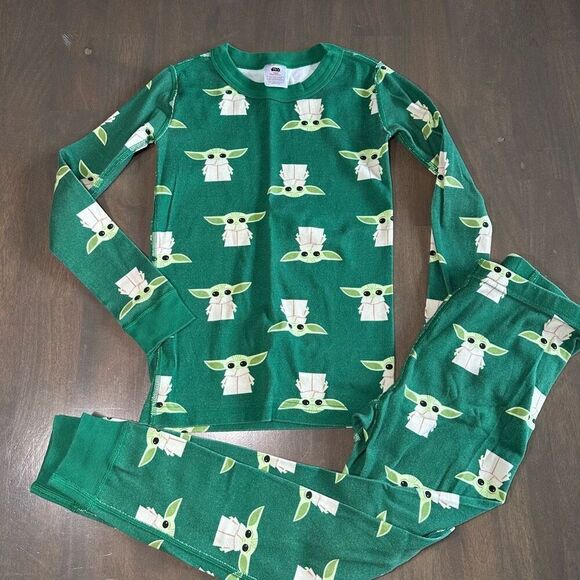 Hanna Andersson size 6-7 Star Wars Yoda Long John Pajamas Green - Picture 1 of 8